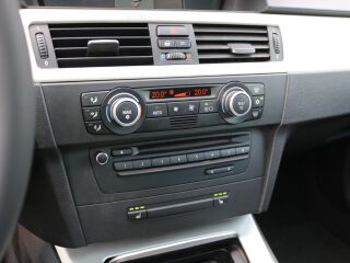BMW 330 M-pakett 3.0 220kW