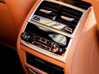 BMW 750 xDrive 4x4 4.4 330kW