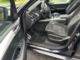 BMW X5 M50 3.0 280kW