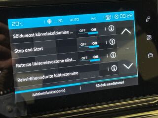Citroen C3 Shine AT8 PureTech 81kW