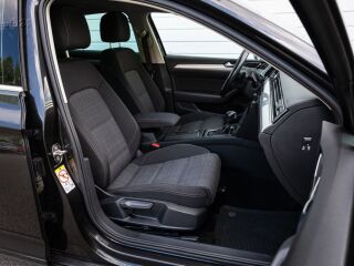 Volkswagen Passat 1.5 110кВ