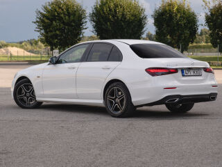 Mercedes-Benz E 300 AMG Night Package 2.0 143кВ