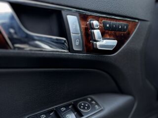 Mercedes-Benz E 550 4.7 V8 300kW