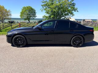 BMW 530 E XDRIVE 2.0 190кВ