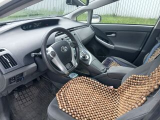 Toyota Prius 1.8 73kW