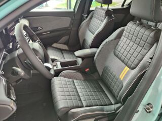 Renault 4 E-Tech Iconic Comfort Range 110kW