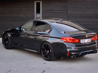 BMW M5 4.4 441kW
