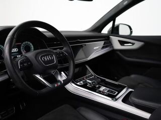 Audi Q7 S-Line 3.0 210кВ
