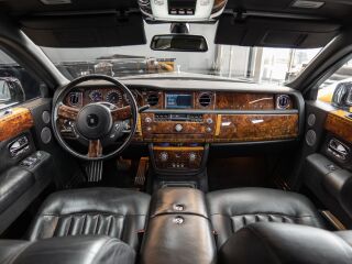 Rolls-Royce Phantom 6.8 V12 338kW