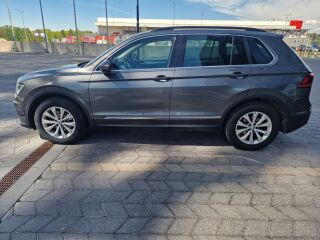 Volkswagen Tiguan Comfortline Business 2.0 R4 DFGA 110kW