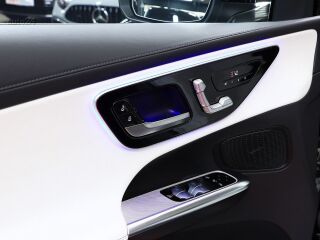 Mercedes-Benz GLC 300 e 4Matic AMG Pakett 2.0 Plug-in Hybrid 150kW