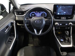 Toyota RAV4 Luxury Plus AWD 2.0 129кВ