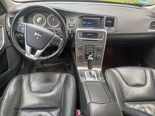Volvo V60 Summum 2.0 120kW