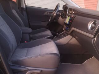 Toyota Auris 1.8 100kW