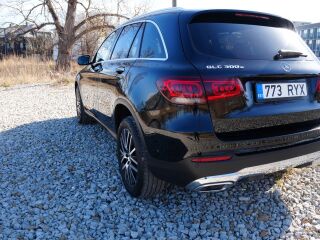 Mercedes-Benz GLC 300 E 2.0 155kW