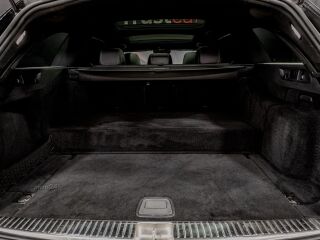 Mercedes-Benz E 300 AMG 4-MATIC 2.0 143kW
