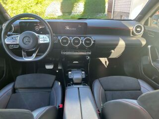 Mercedes-Benz A 180 1.3 100kW
