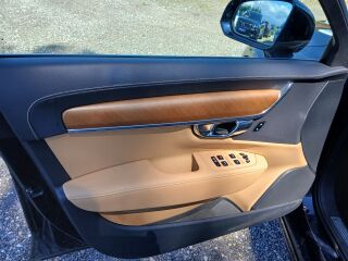 Volvo S90 INSCRIPTION 2.0 D 140кВ