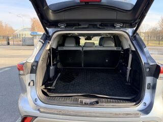 Toyota Highlander Premium 2.5 140kW