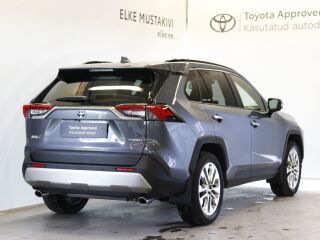 Toyota RAV4 Premium 131кВ