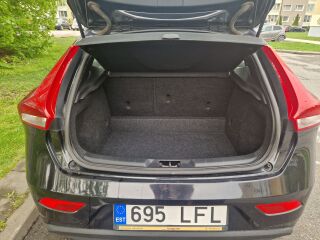Volvo V40 1.6 84кВ