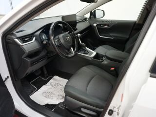 Toyota RAV4 Luxury + Comfort pakett 2.5 131kW
