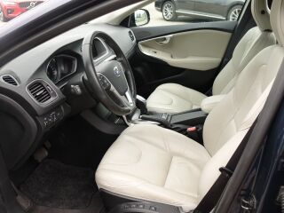 Volvo V40 SUMMUM 2.0 R5 110kW