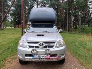 Toyota Hilux + Azar4 Offroad autoelamu kastikale 2.5 88kW