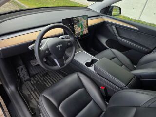 Tesla Model Y Shadowline Long Range AWD 368kW