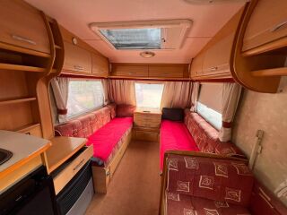 Swift Charisma560