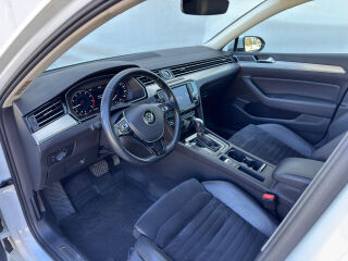 Volkswagen Passat Highline R-Line 1.8 TSI 132kW