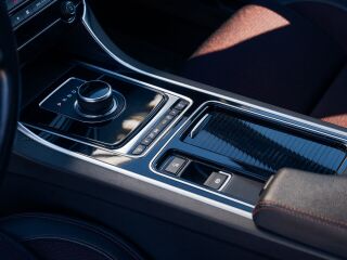 Jaguar XE R-sport 2.0 132кВ