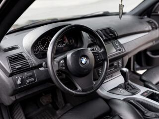 BMW X5 Shadowline IS-pakett Facelift 3.0 160kW