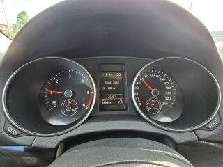 Volkswagen Golf 1.6 77kW