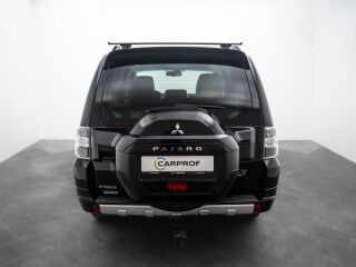 Mitsubishi Pajero Instyle Navi 4WD 3.2 140кВ
