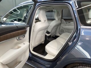 Volvo V90 AWD T6 Recharge Plug-In Hybrid Inscription 2.0 251кВ