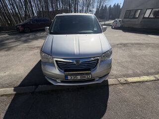 Lancia Voyager 2.8 R4 120kW