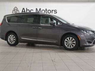 Chrysler Pacifica Touring 3.6 214kW