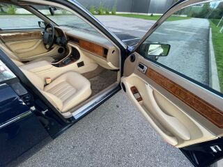Jaguar XJ DAIMLER 4.0 166kW