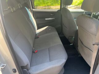 Toyota Hilux 2.5 106kW