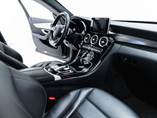 Mercedes-Benz C 350 e AMG Line 2.0 R4 205kW