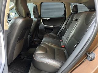 Volvo XC60 D5 AWD 2.4 165кВ