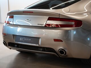 Aston Martin V8 Vantage 4.3 V8 283kW