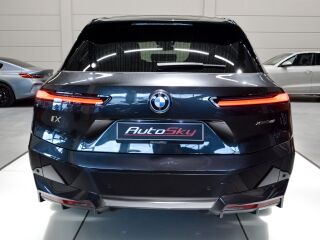 BMW iX xDrive 40 Sportpakett Titanium Bronze 240kW