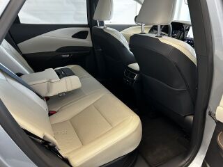 Lexus RX 450h+ Executive 2.5 136кВ