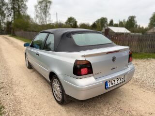 Volkswagen Golf 1.6 74kW