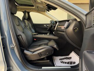 Volvo XC60 AWD Luxury Inscription FaceLift MY23 2.0 T6 Twin-Engine PLUG-IN-HYBRID LONG RANGE 293kW