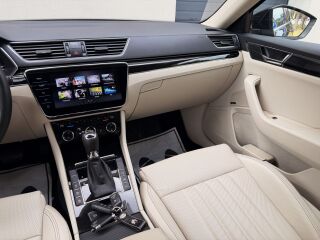 Skoda Superb Laurin & Klement FaceLift MY23 2.0 TDI 147кВ