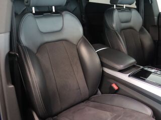 Audi Q8 S line 50 TDI quattro 3.0 210kW