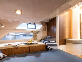 Marex 330 SCANDINAVIA 1 X DPI Volvo Penta D6-440hj